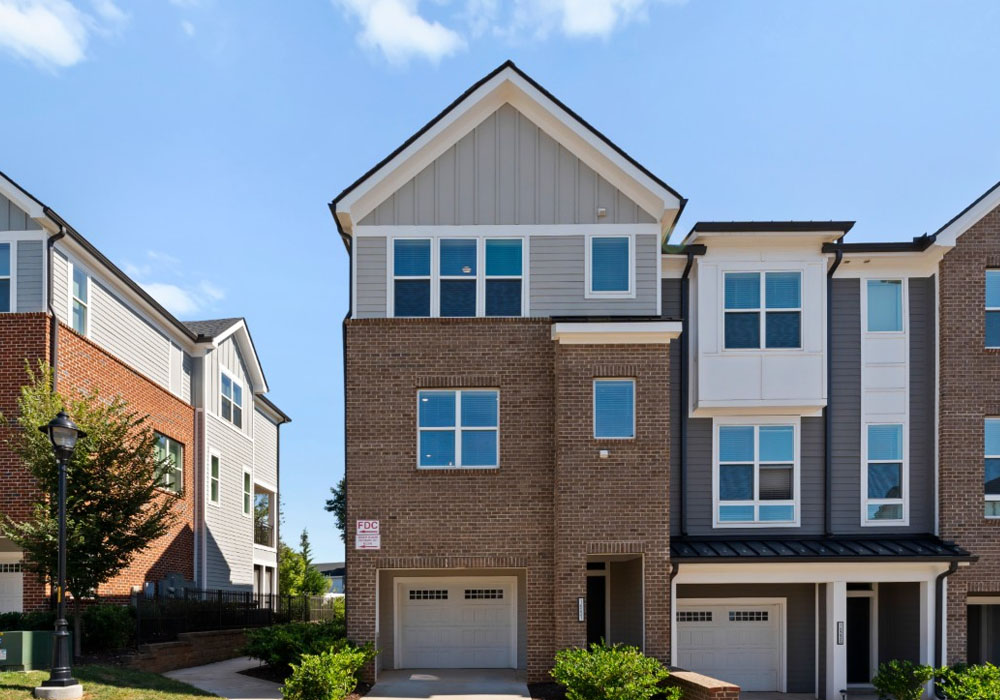 Why Two Bedroom Townhomes for Rent is an Ideal Option for First Time Renters