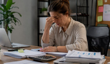 7 Signs It May Be Time to Outsource Payroll