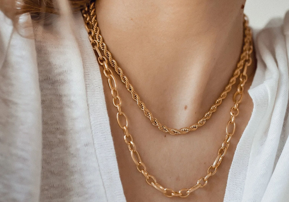 How Francesca Gold Necklaces Can Elevate Everyday and Occasion Looks