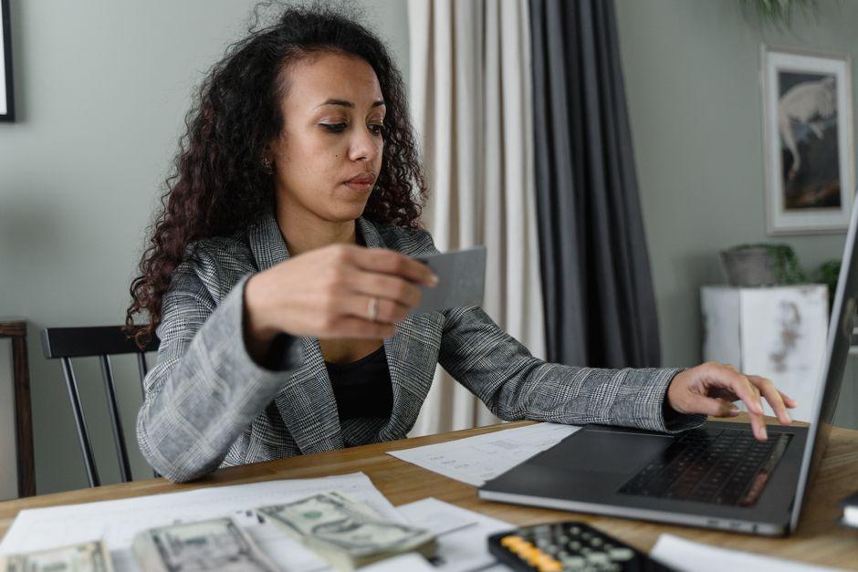 Why Growing Teams Need Cleaner Banking Habits